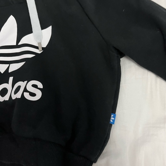 Women’s Adidas cropped sweatshirt - Picture 6 of 13